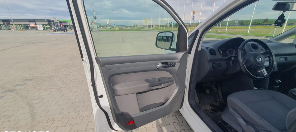 Volkswagen Caddy cena 42900 przebieg: 207900, rok produkcji 2014 z Koszalin małe 781